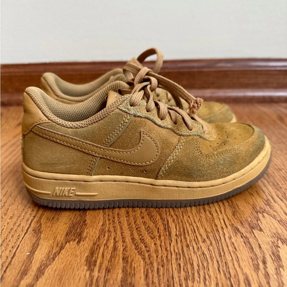 Nike Other - Nike Air Force 1 LV8 Shoes Boys Size 13.5C